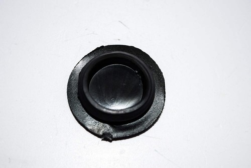 B004631 tappo nero cassone - -,